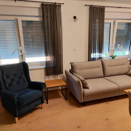 Szecu Apartmanhaz 保克什