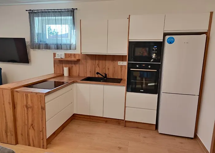 Apartament Szecu Apartmanhaz Paks