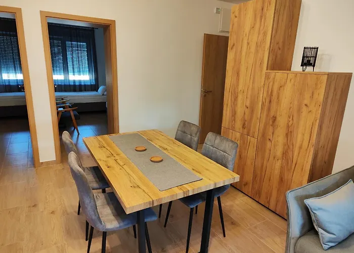 Szecu Apartmanhaz